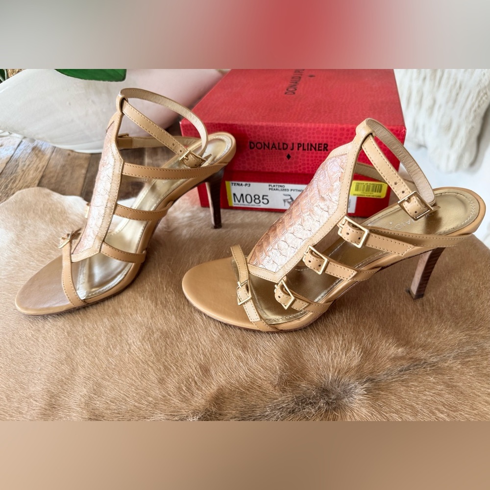 Donald J Pliner TENA Pearlized Python Nude Strappy High Heels 8.5